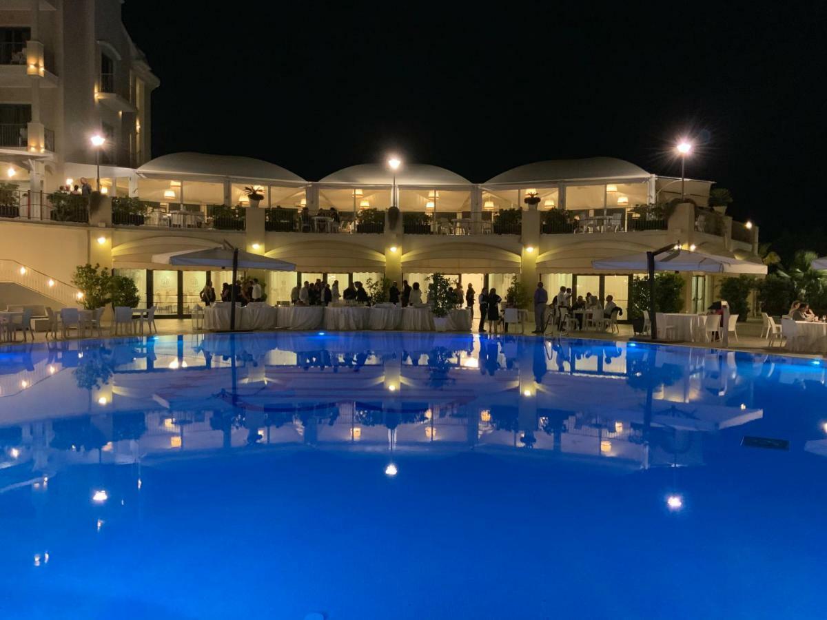 Grand Hotel Balestrieri Torre Melissa Exterior foto