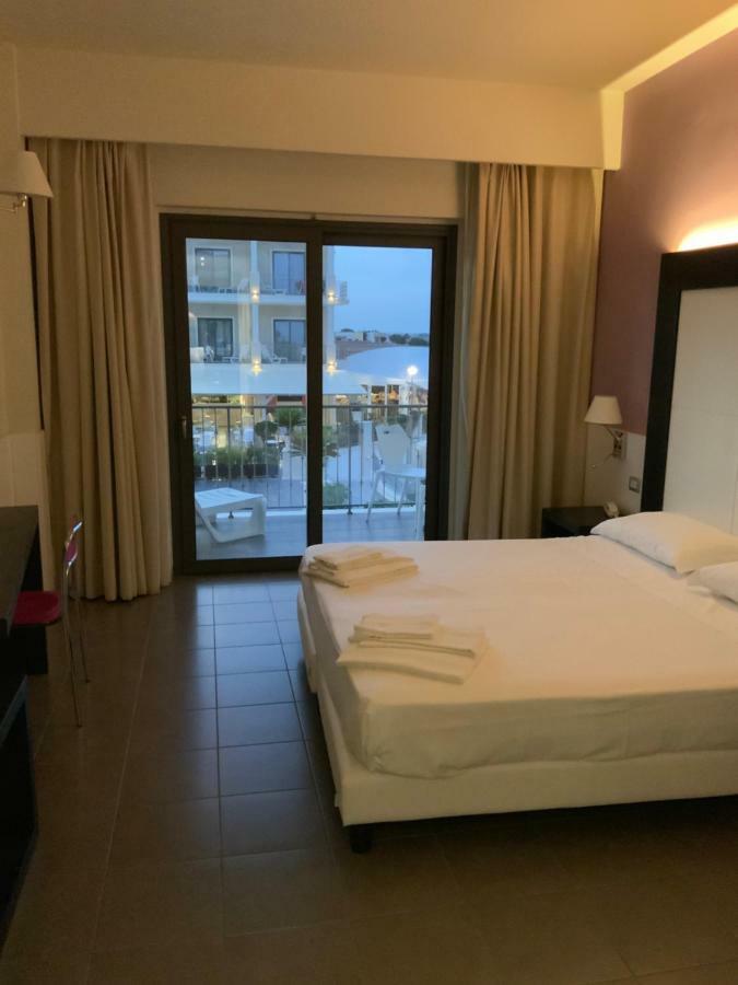 Grand Hotel Balestrieri Torre Melissa Exterior foto