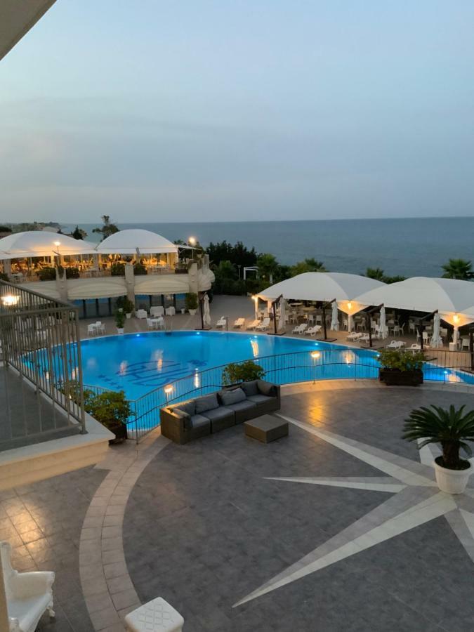 Grand Hotel Balestrieri Torre Melissa Exterior foto