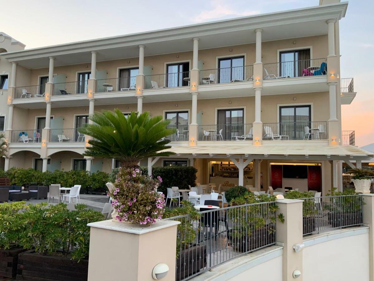 Grand Hotel Balestrieri Torre Melissa Exterior foto