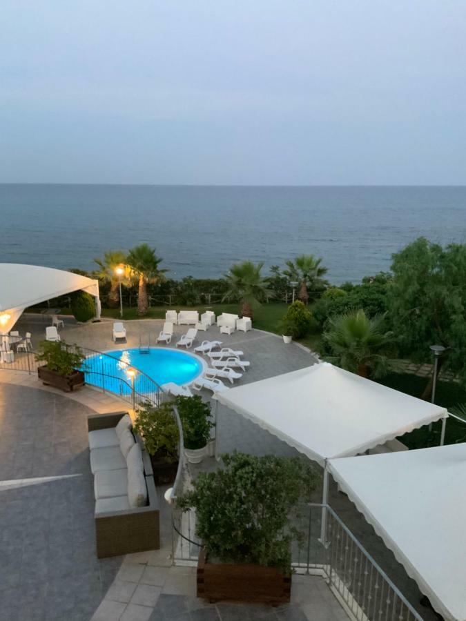 Grand Hotel Balestrieri Torre Melissa Exterior foto